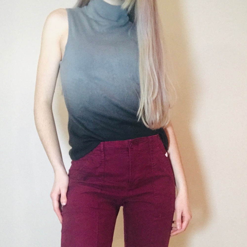 Grey Black Ombre Mock Neck Sleeveless Turtleneck